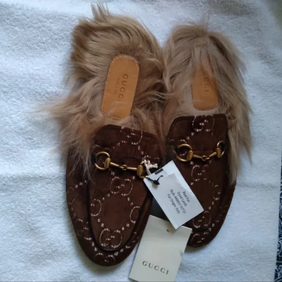 These are authentic GUCCI GG Monogram Velvet Fur Princetown Slippers Slides - Picture 3 of 4